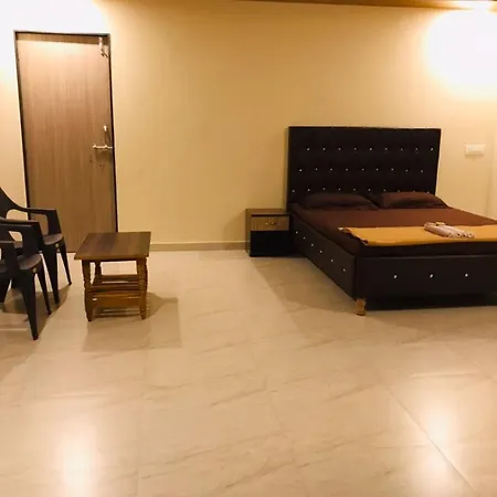 Vickys Guest House Malvan Exterior photo