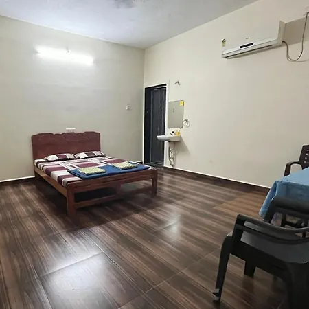 Vickys Guest House Malvan Exterior photo
